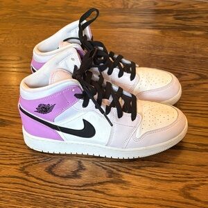 Nike Air Jordan 1 Mid sneakers in the "Barely Grape" colorway